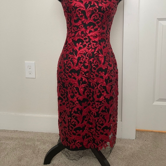 NWT! GORGEOUS ANTONIO MELANI RED AND BLACK LACE OVERLA… - Picture 13 of 13